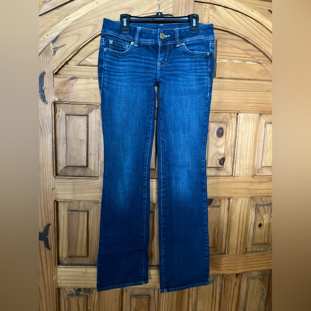 2/10.00 American Eagle Low Rise Blue Women's Jeans